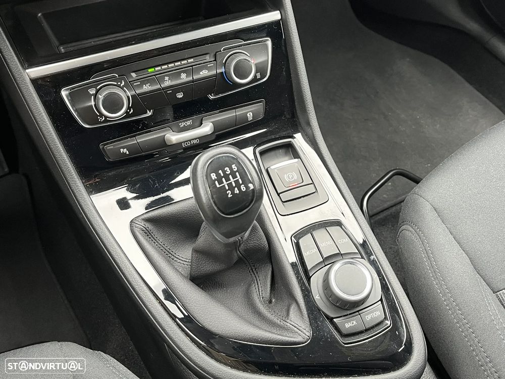 BMW 216 Gran Tourer d - 32