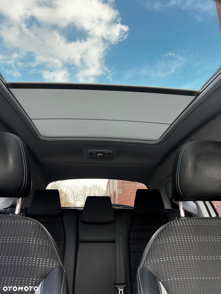 Peugeot 2008 1.2 Pure Tech Allure S&S - 7