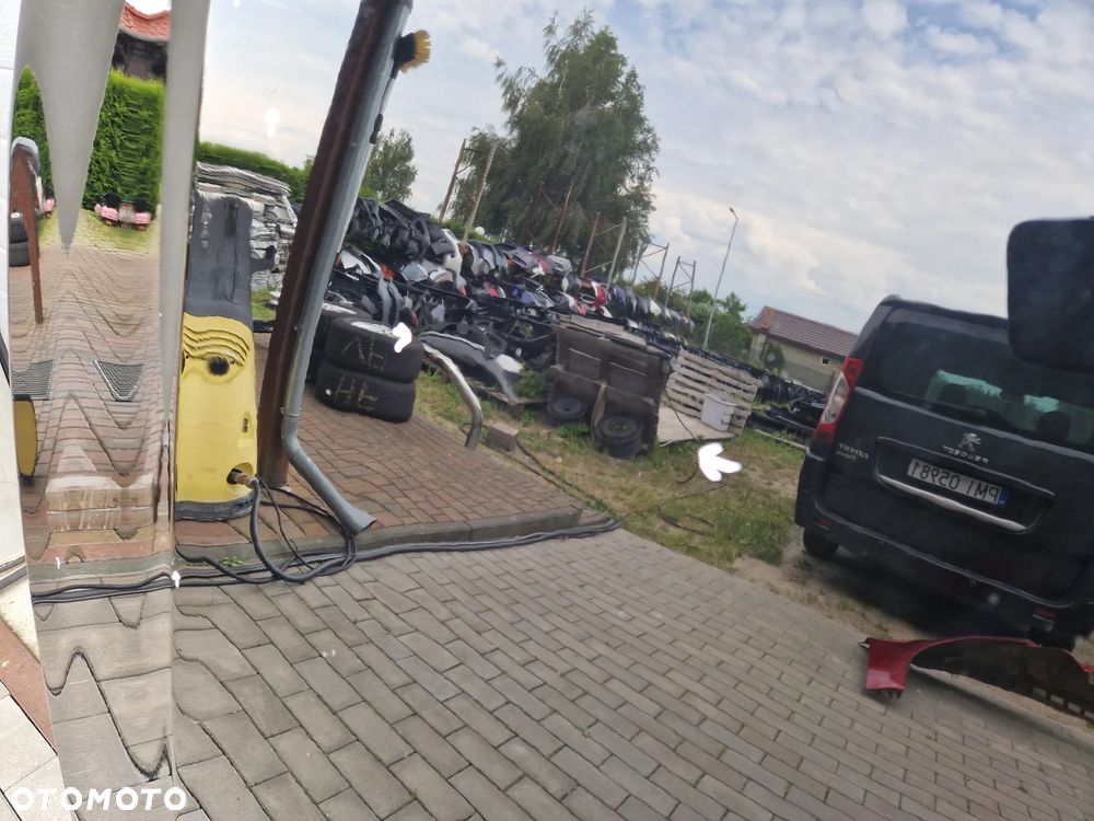 MASKA MERCEDES GLC W253 2015-- - 8