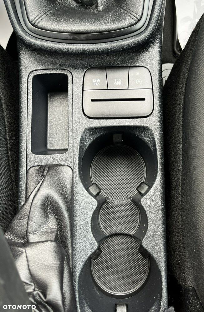 Ford Fiesta 1.1 S&S TREND - 23