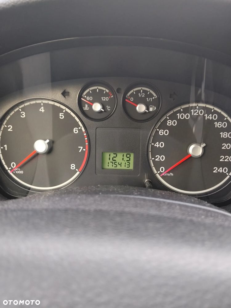 Ford Focus 1.6 FX - 8