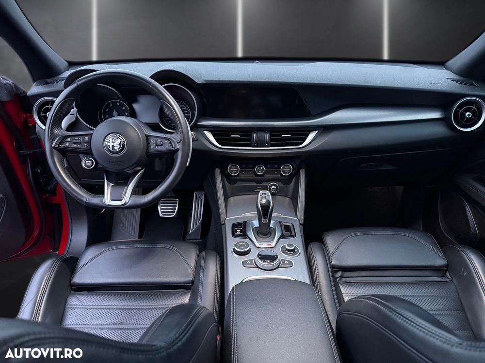 Alfa Romeo Stelvio 2.0 Turbo AWD AT8 Veloce - 17