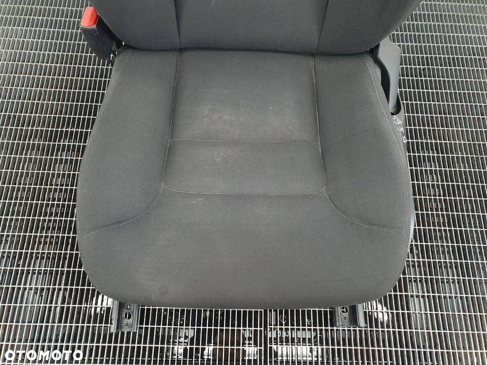 FOTEL PRZÓD PRZEDNI LEWY KIEROWCY VOLVO XC60 II EUROPA - 2