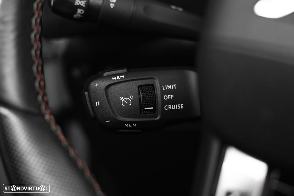 DS DS3 Crossback E-TENSE PERFORMANCE LINE - 18