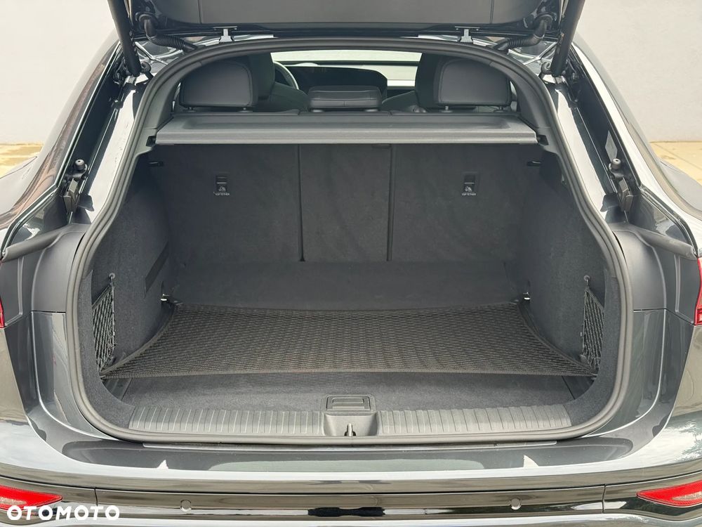 Audi Q6 Sportback e-tron - 8