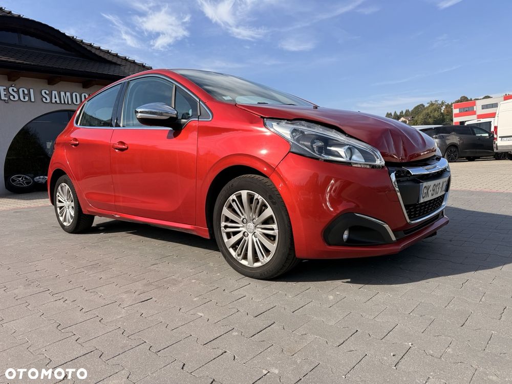 Peugeot 208 2019 photo 3
