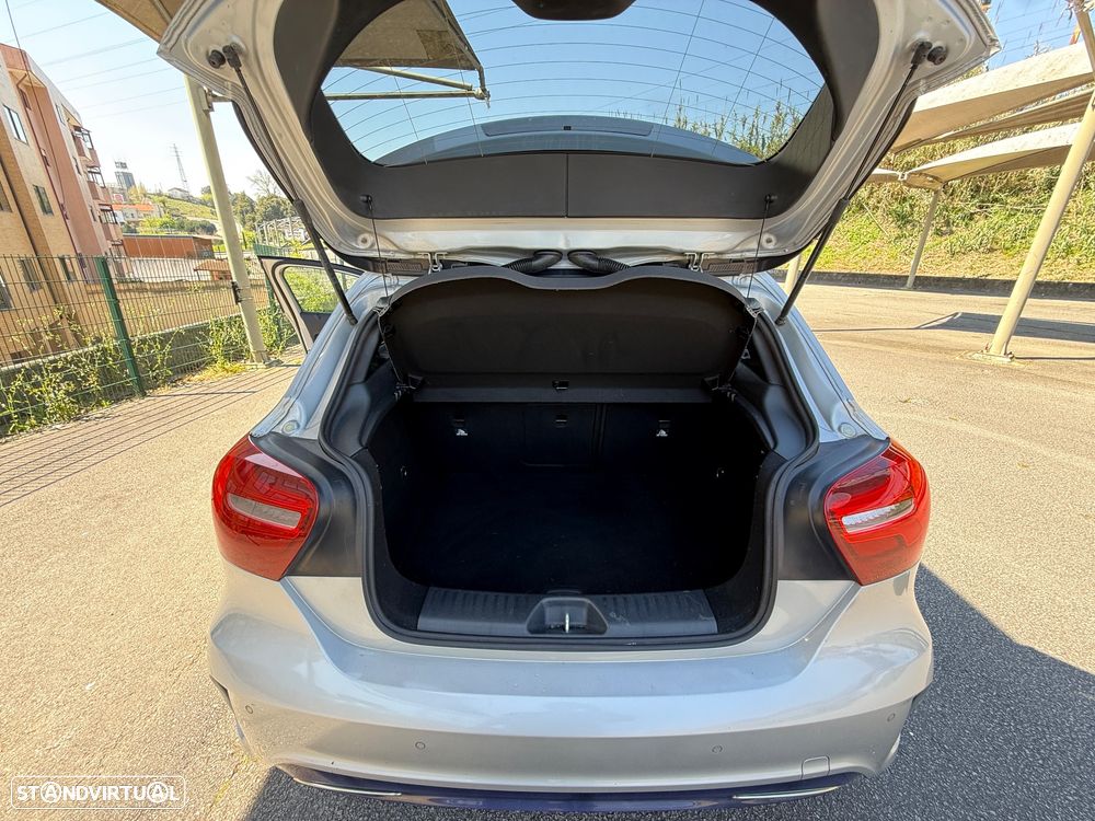 Mercedes-Benz A 180 d AMG Line - 13