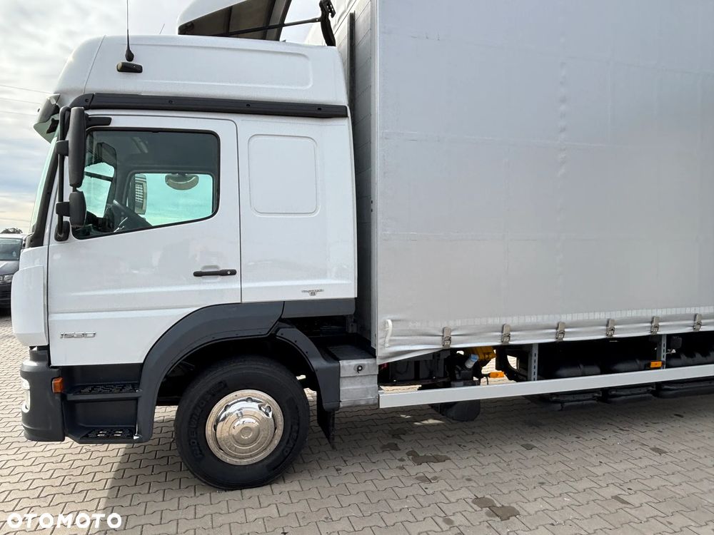Mercedes-Benz ATEGO 1530 firanka , winda , 16 ton DMC , zaczep do przyczepy , kabina sypialna , z Niemiec, (1527, 1524, 1630, 1627, 1624) 6 cylindrów , sypialka, duże zbiorniki - 11