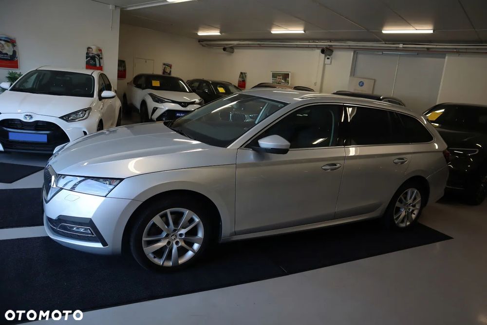 Skoda Octavia 2.0 TDI DSG 4x4 Style - 6