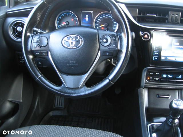 Toyota Corolla 1.6 Premium EU6 - 17