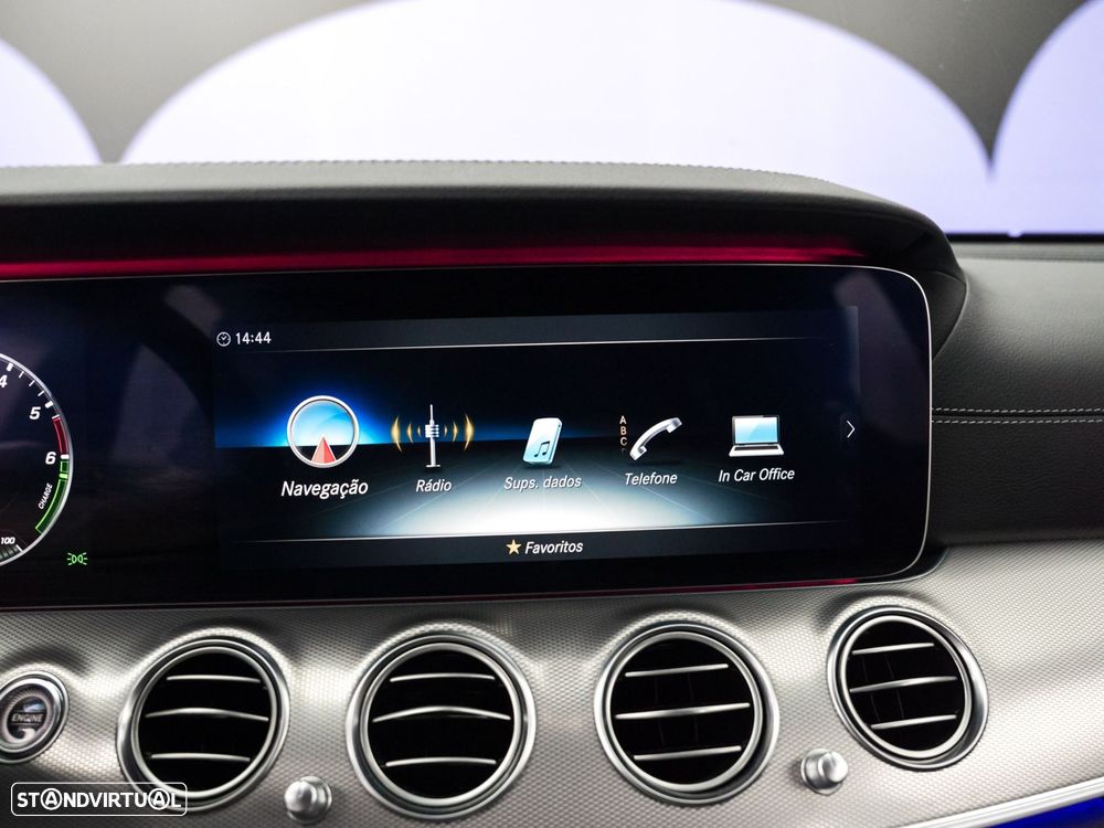 Mercedes-Benz E 300 de AMG Line - 34