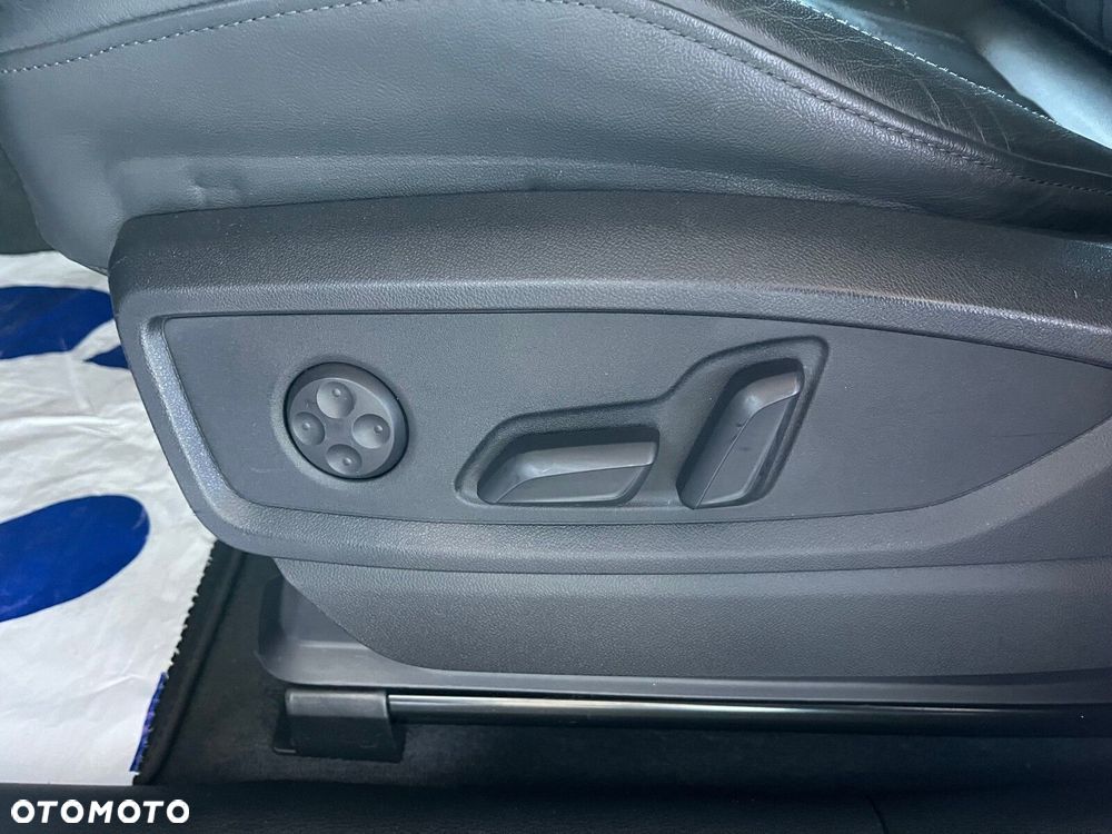 Audi Q5 Sportback - 14