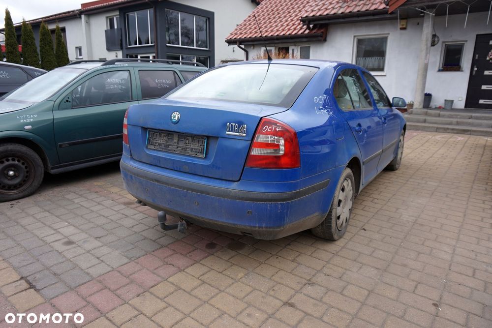 SKODA OCTAVIA II 1Z3 LB LIFTBACK 2004 4590 2.0 TDI BKD 140KM HDV NIEBIESKI na części - 5