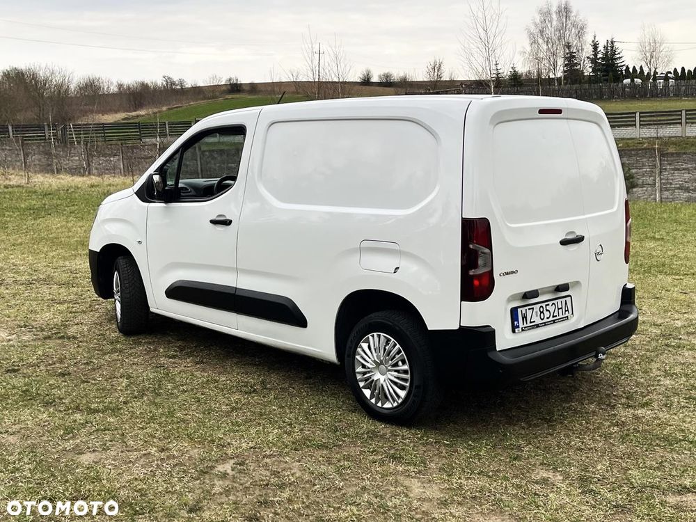 Opel COMBO - 4