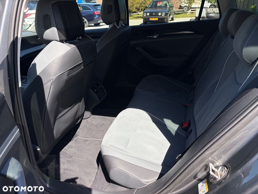 Volkswagen Passat 2.0 TDI SCR DSG Business - 11