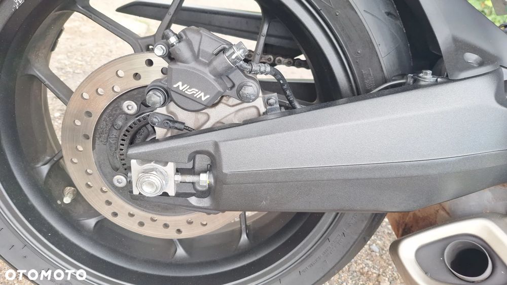 Honda CBR - 7