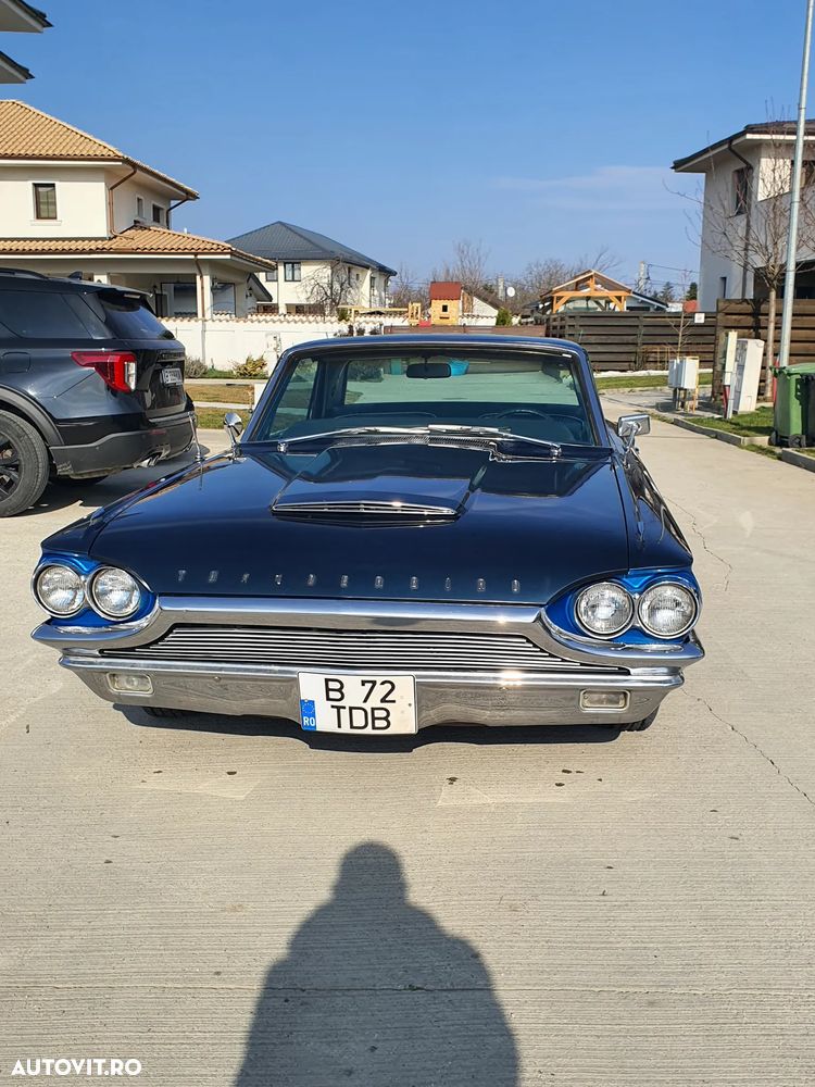 Ford Thunderbird - 4