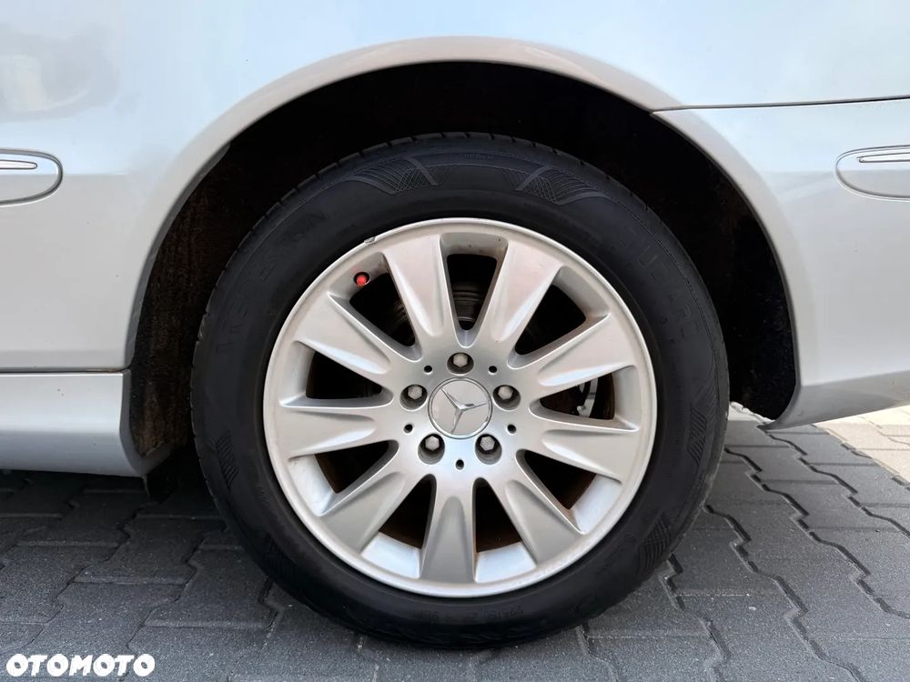 Mercedes-Benz CLK - 12