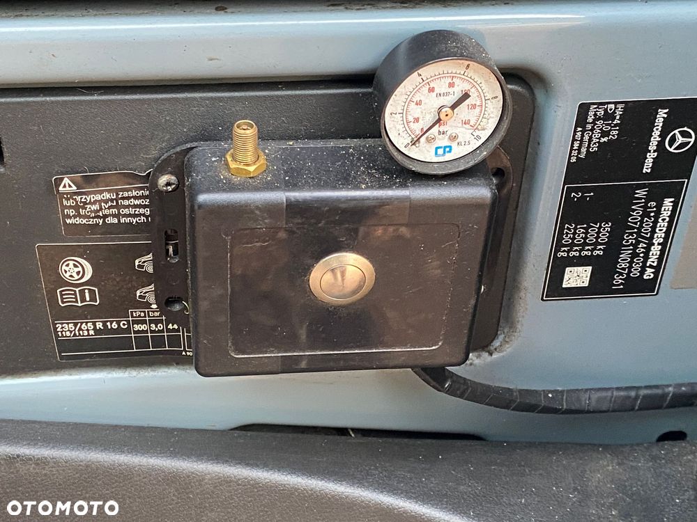 Mercedes-Benz Sprinter 319CDI V6 - 15