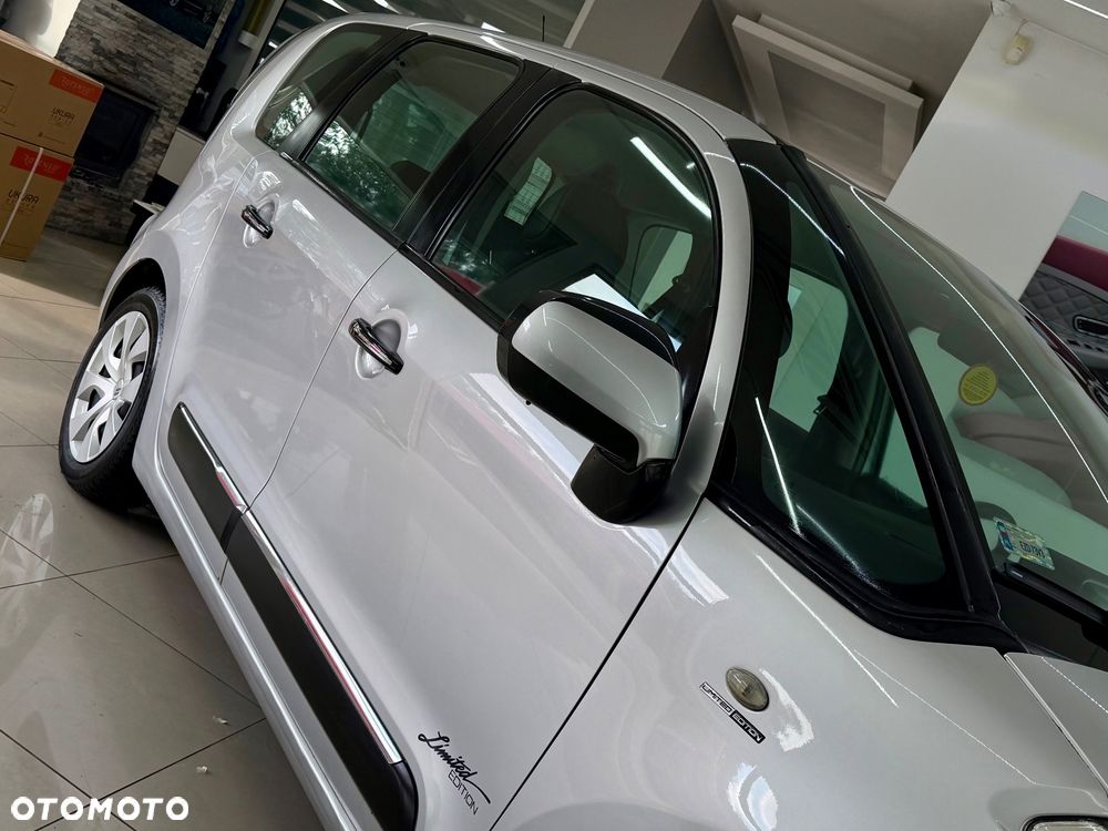 Citroën C3 Picasso 1.4i Exclusive - 32