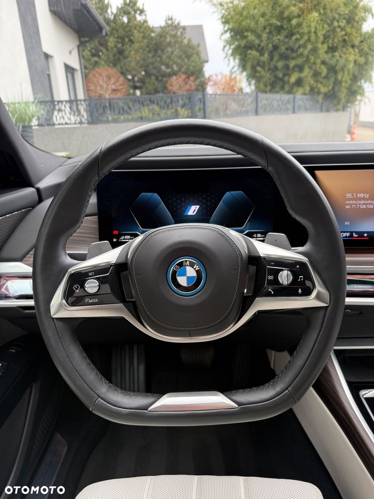 BMW Seria 7 - 27
