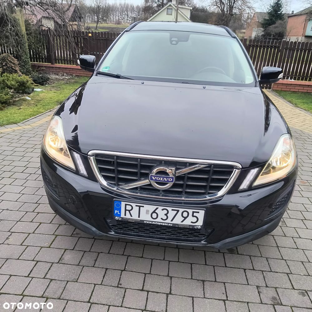 Volvo XC 60 DRIVe R Design - 3