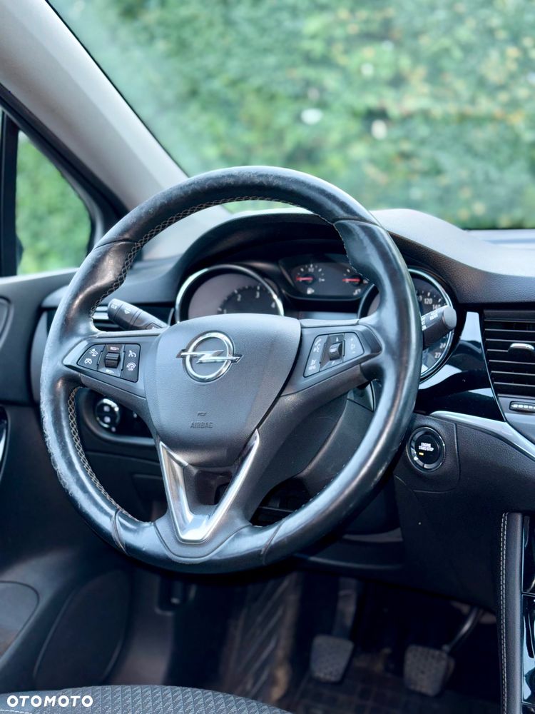 Opel Astra 1.6 CDTI Cosmo - 14