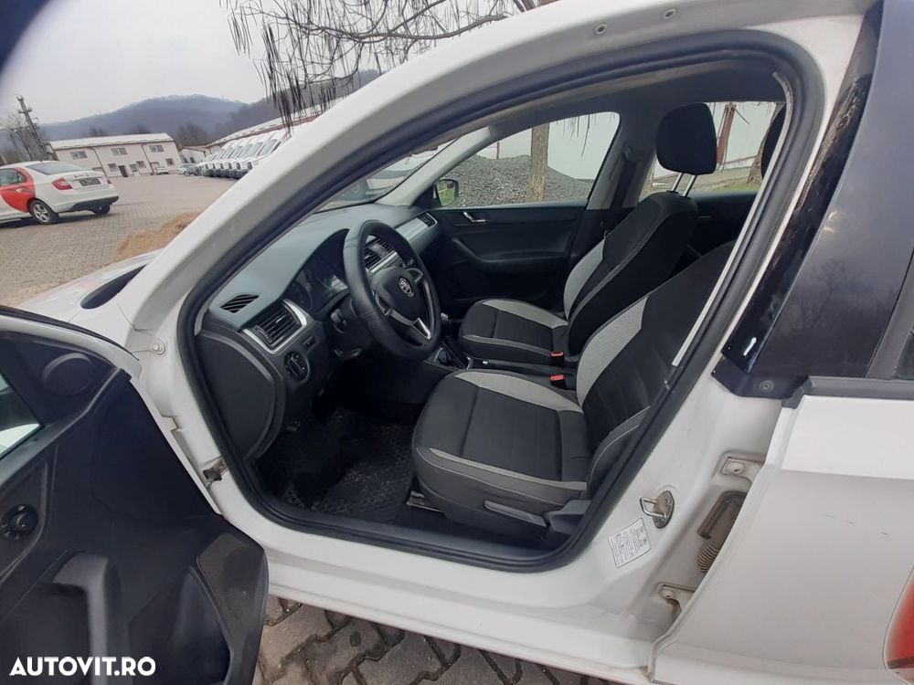 Skoda RAPID 1.6 TDI Ambition - 11