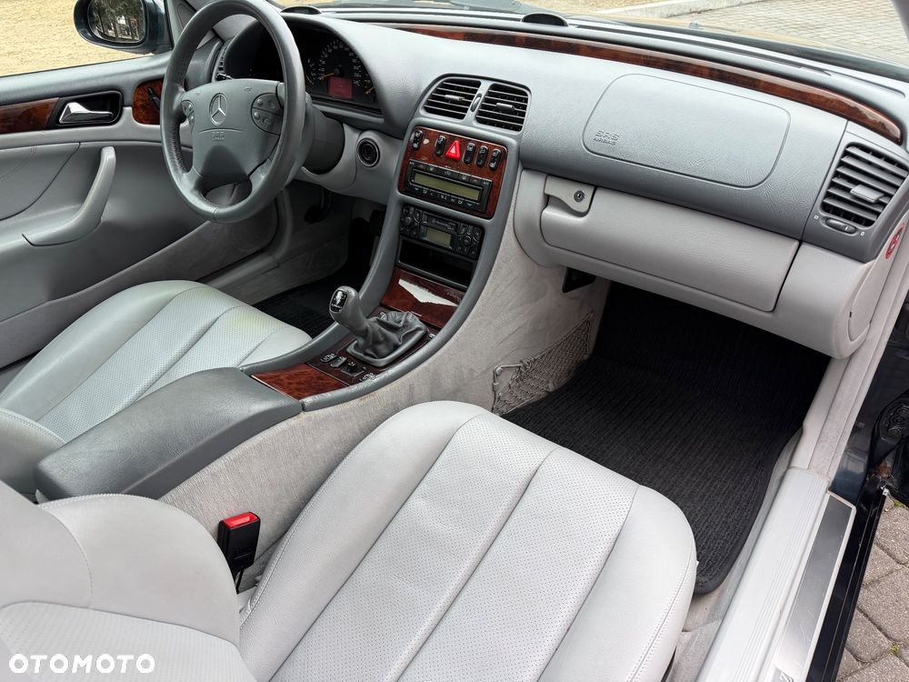 Mercedes-Benz CLK 200 - 20