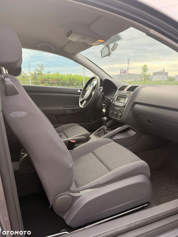 Volkswagen Golf 1.4 FSI Sportline - 5