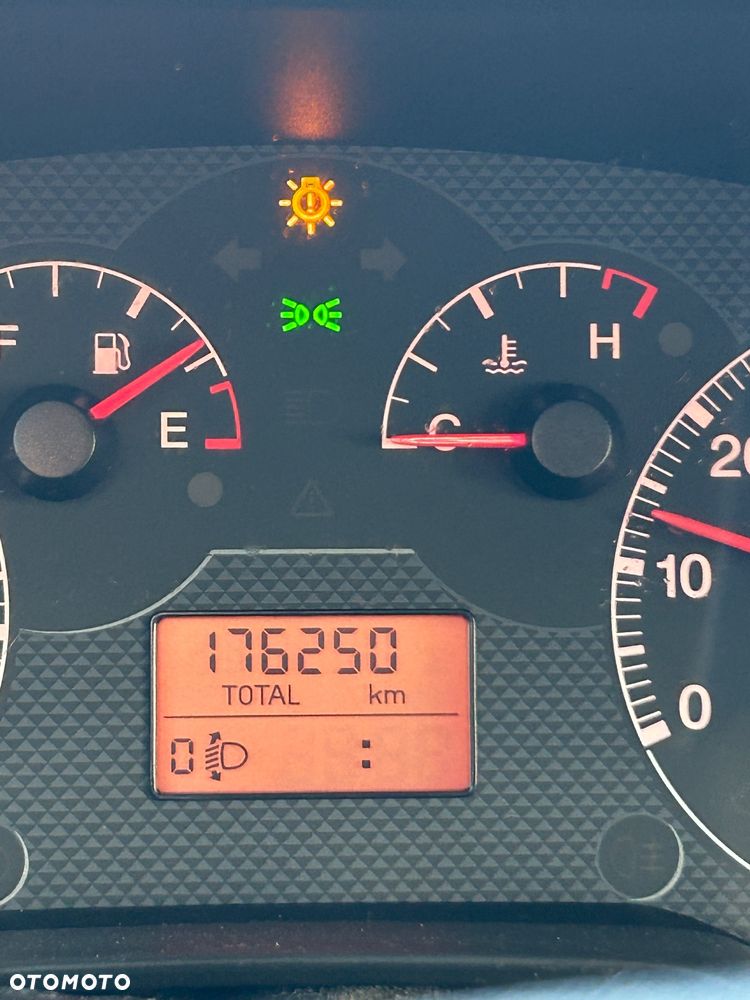 Fiat Punto 1.4 16V Dynamic - 18