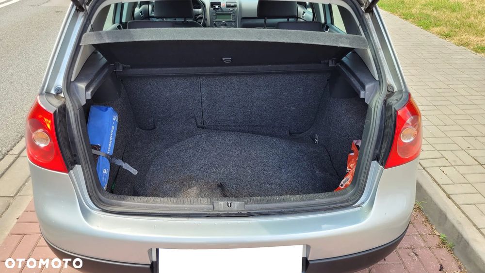 Volkswagen Golf - 6