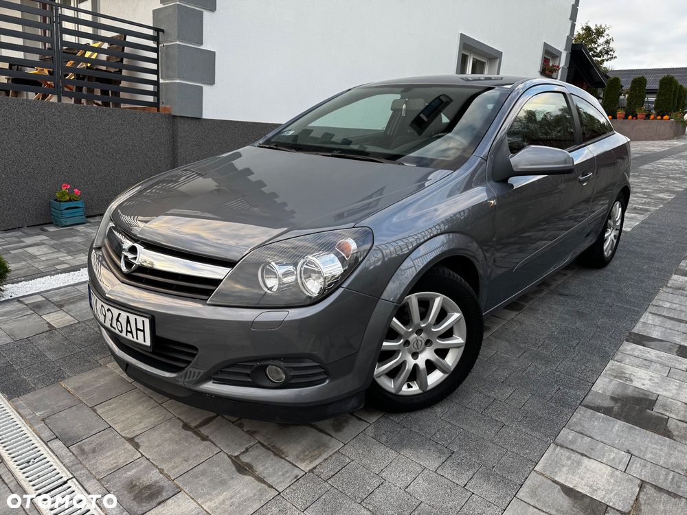 Opel Astra GTC 1.6 Cosmo - 8