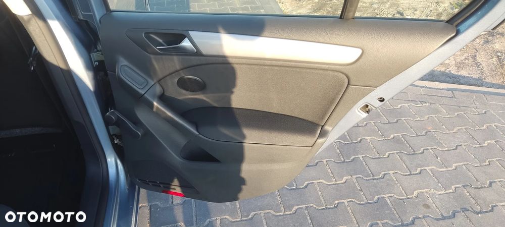 Volkswagen Golf 1.6 Team - 22
