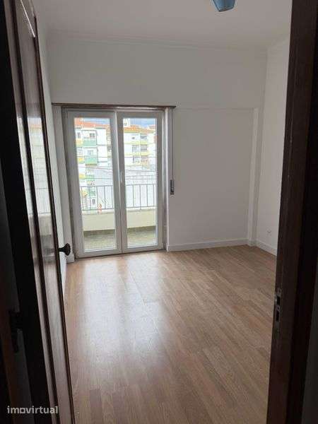 Arrendamento apartamento Bobadela - Grande imagem: 2/12