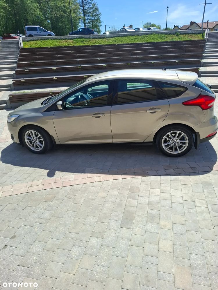Ford Focus 1.0 EcoBoost Trend - 6