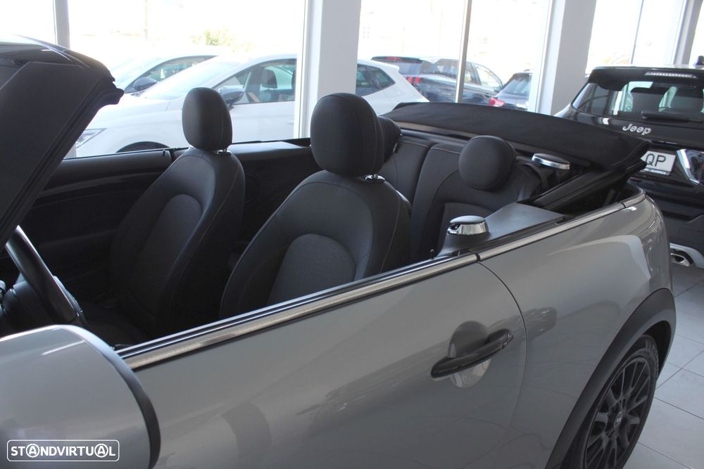 MINI Cabrio Cooper Auto - 6