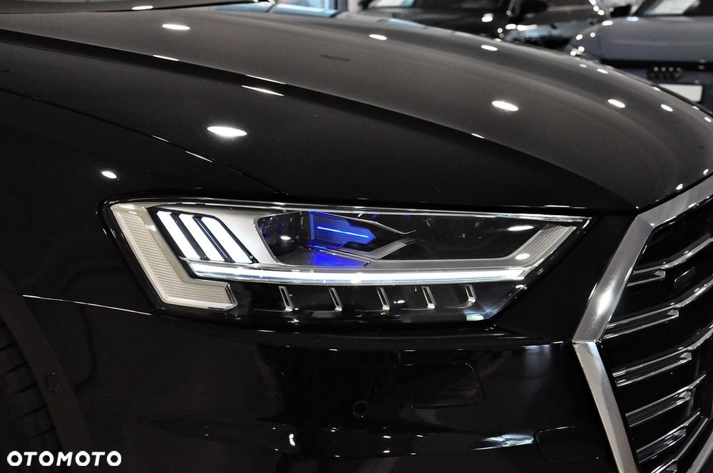 Audi A8 - 13