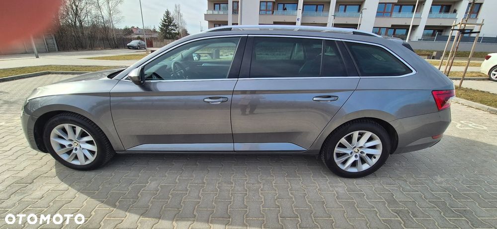 Skoda Superb 1.5 TSI Ambition DSG - 7