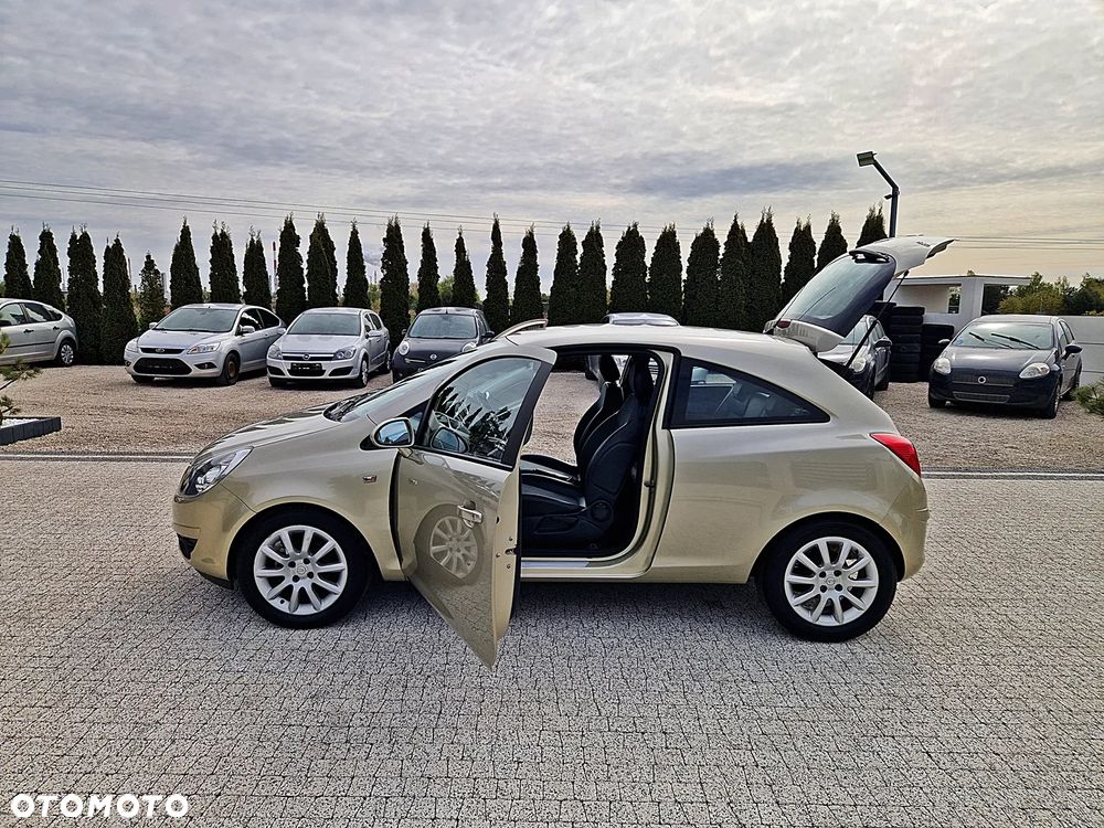 Opel Corsa 1.2 16V Limited Edition - 20
