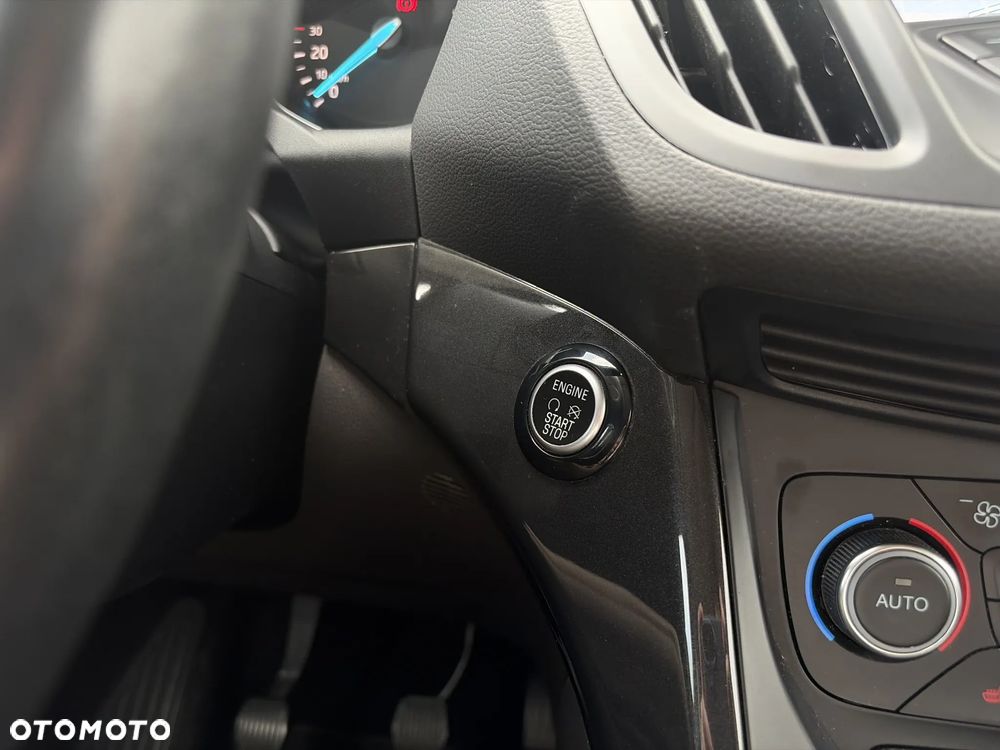Ford Kuga 1.5 EcoBoost FWD Titanium X - 32