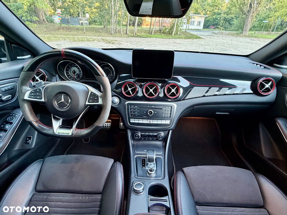 Mercedes-Benz CLA - 15