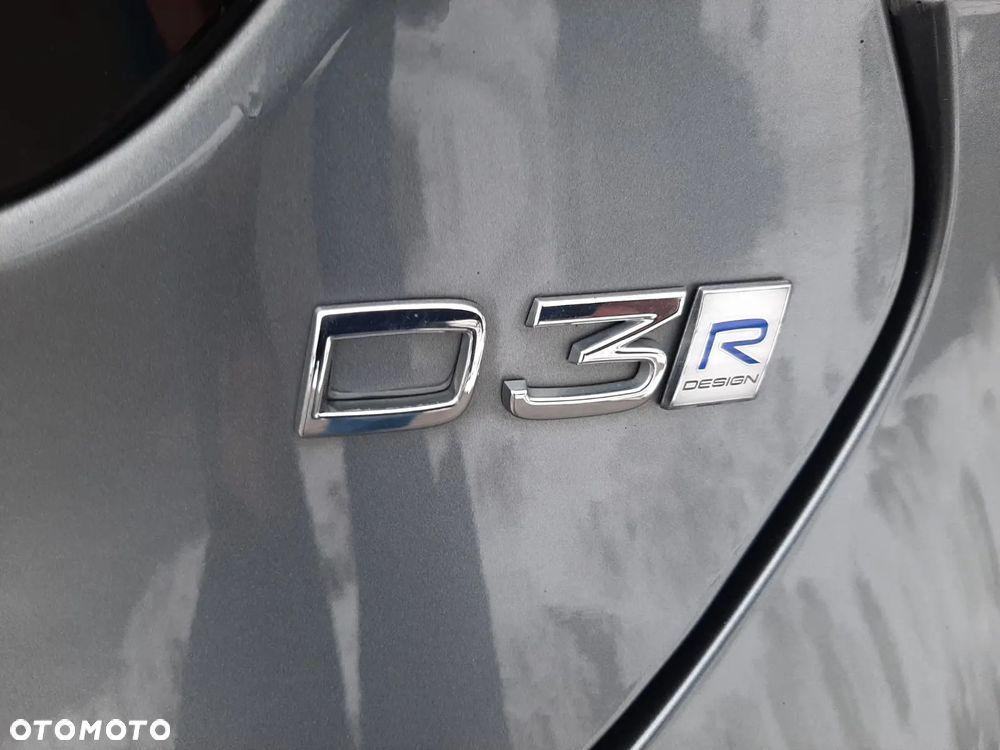 Volvo V40 D3 Geartronic RDesign - 33