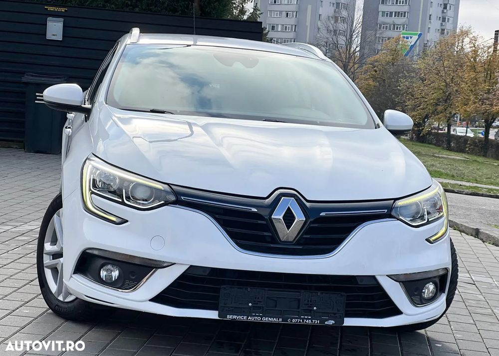 Renault Megane TCe GPF Business - 12