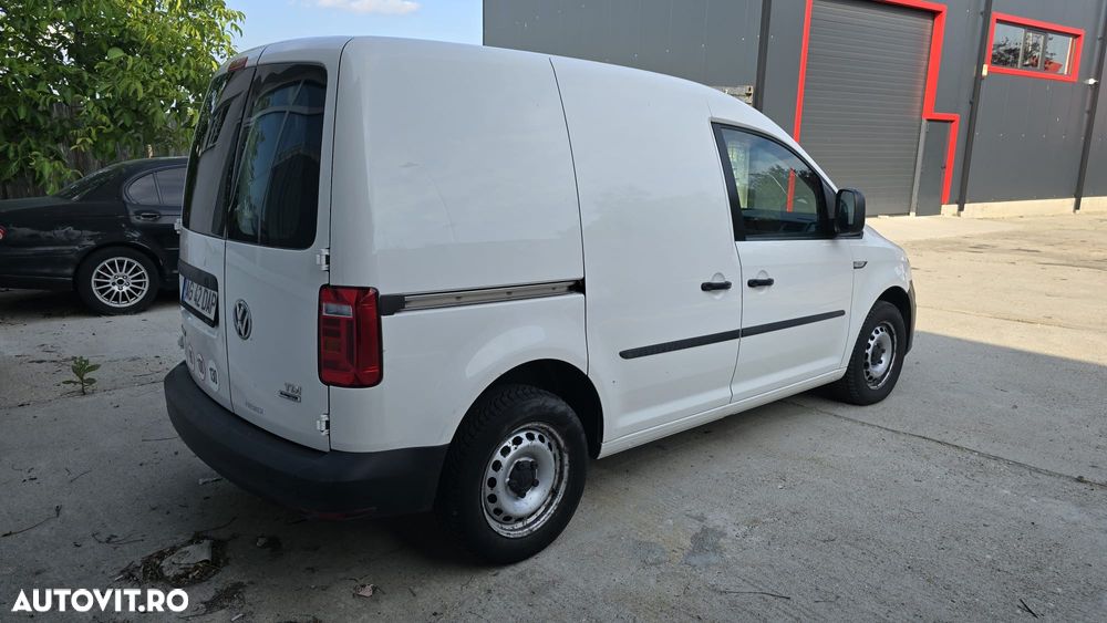 Volkswagen Caddy - 4