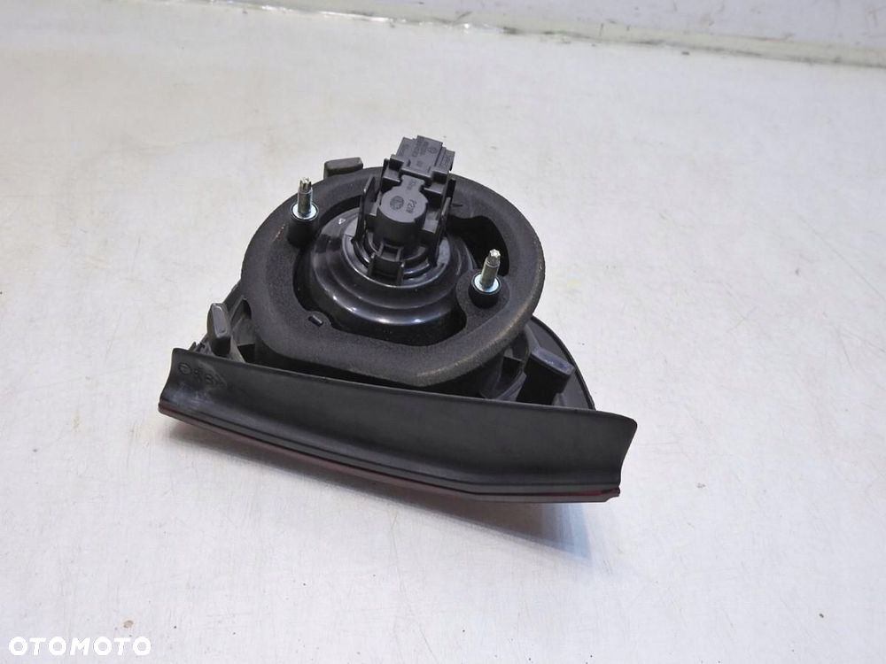 LAMPA LEWA TYLNA TYŁ KLAPY VW GOLF V PLUS - 6
