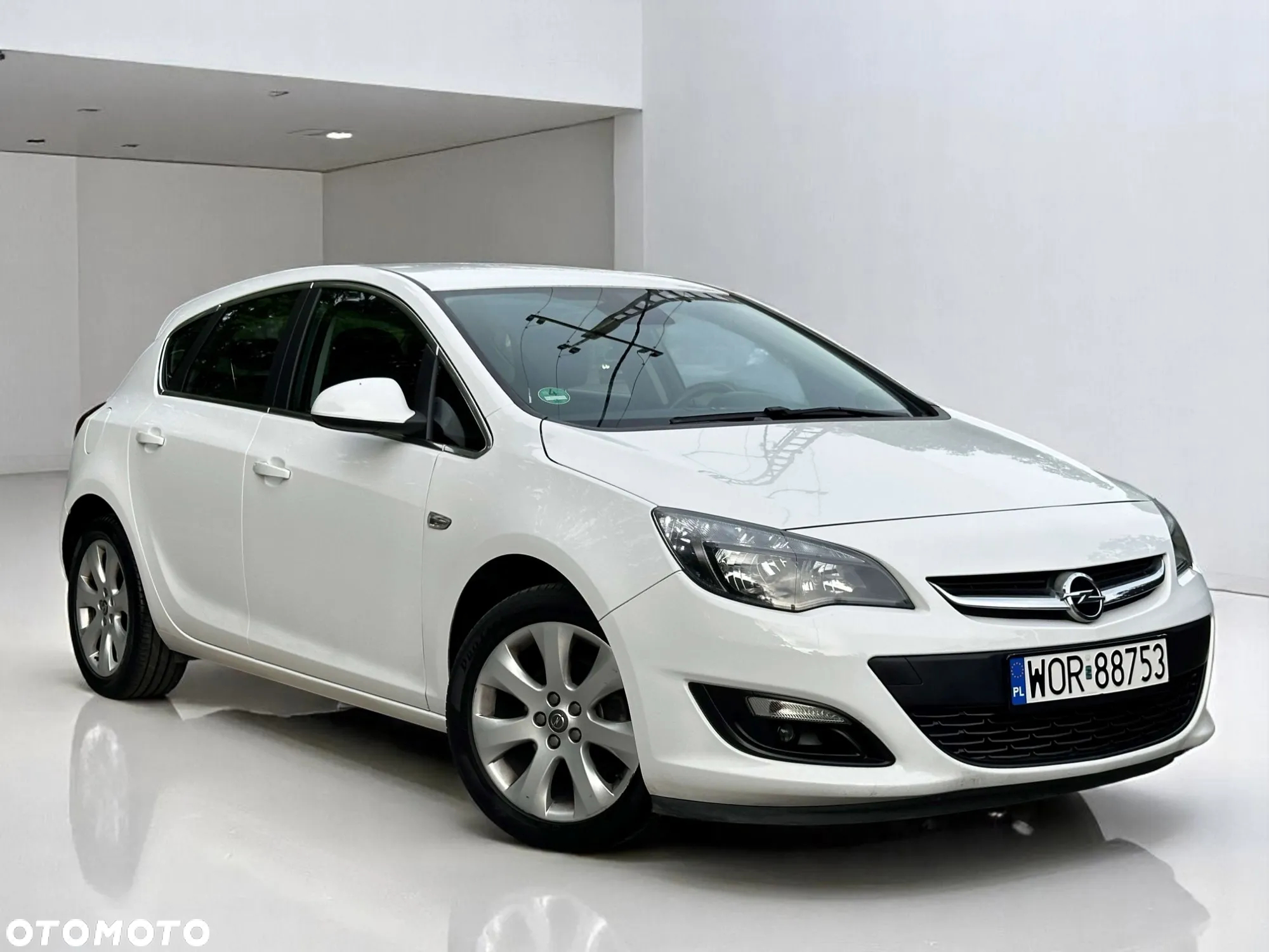 Opel Astra 1.4 Turbo Cosmo - 2