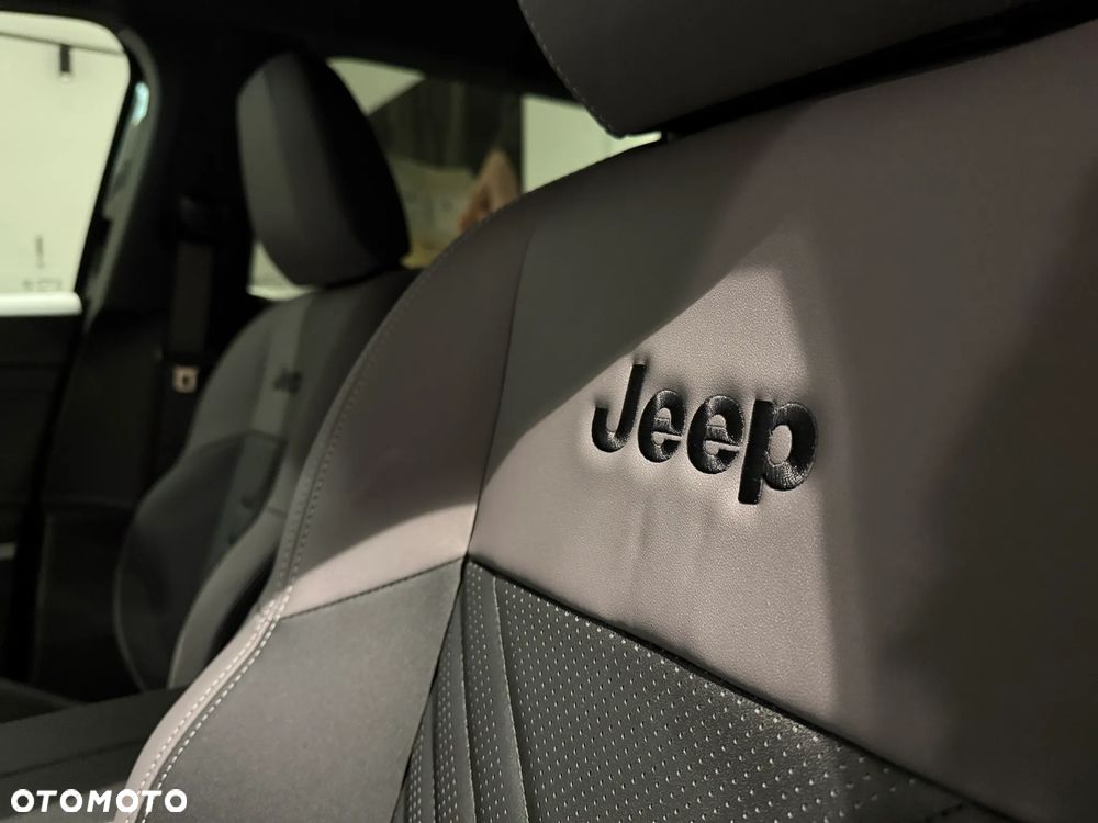 Jeep Compass 1.2 T3 mHEV First Edition FWD DCT - 21