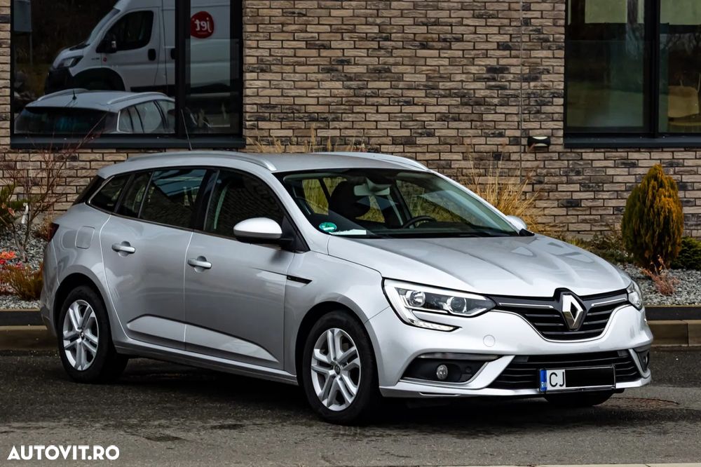 Renault Megane Blue dCi 116 Intens - 9