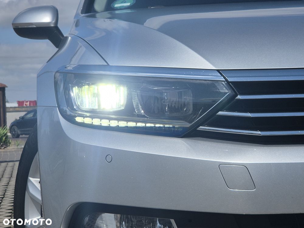 Volkswagen Passat Variant 2.0 TDI (BlueMotion Technology) Highline - 9